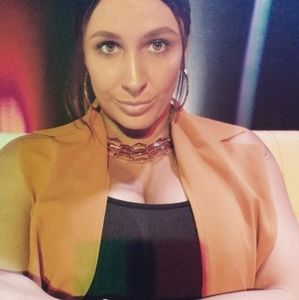 Meet your Posher, Megan